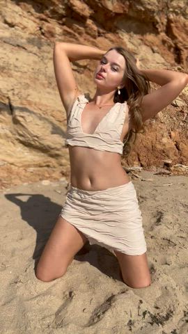 would you lick my armpits on the beach?