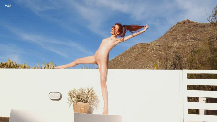 Sexy Nude Photoshoot in the Sun