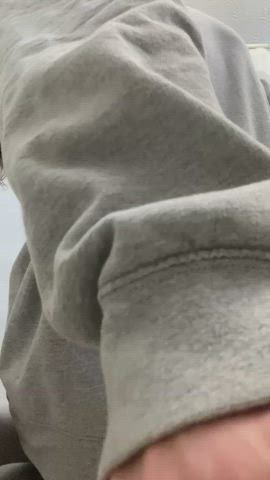 ass femboy jiggling clip