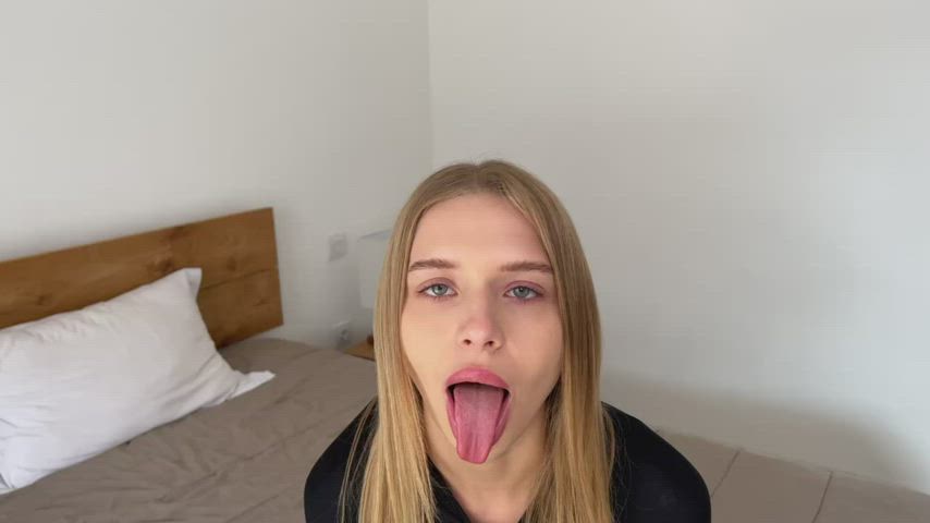 piss pissing pornstar tongue fetish clip