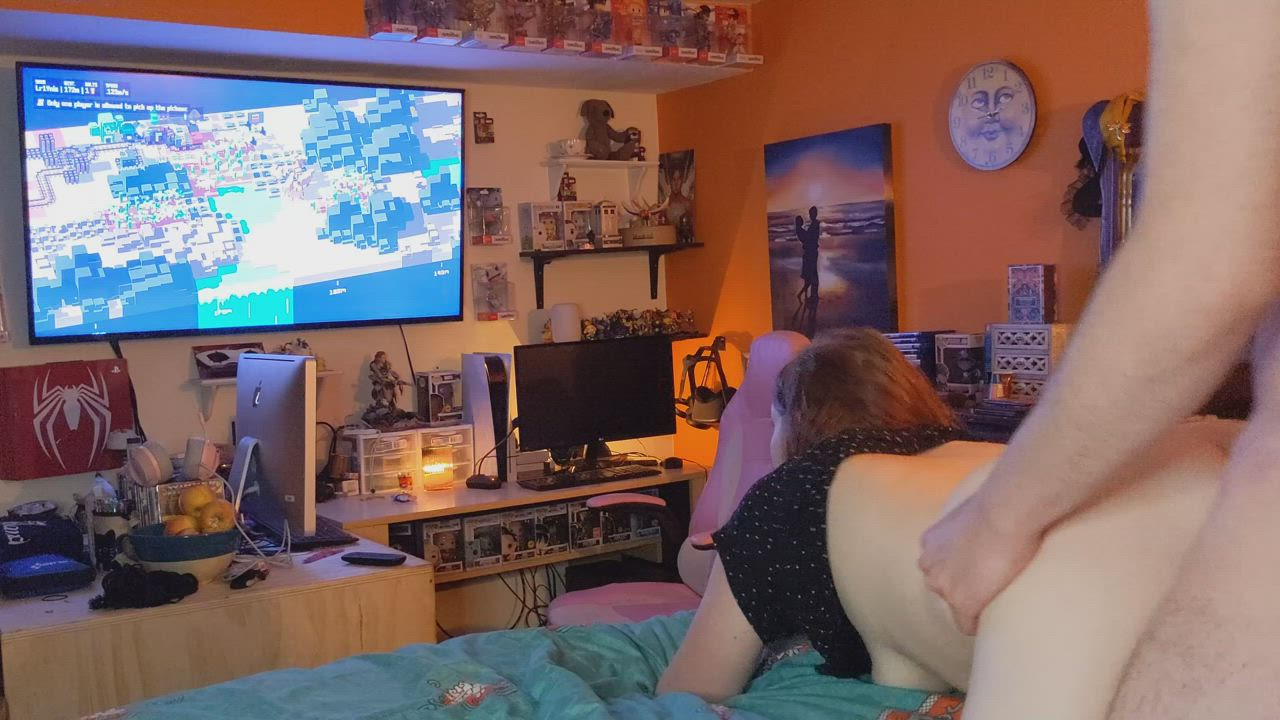 Amateur Bored And Ignored Freeuse Gamer Girl OnlyFans Wife clip