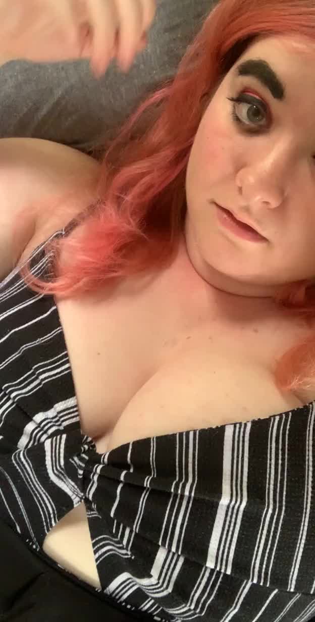 [f21] taking my tits out for my partner and almost got caught by my friend