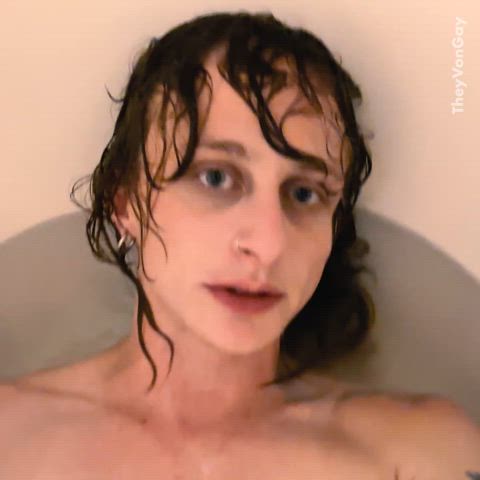 bathtub boi ftm femboy queer small tits tease wet non-binary enby-sluts real-tease