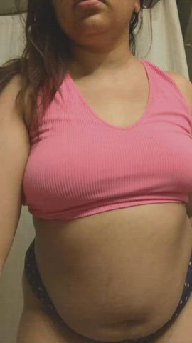 Chubby MILF Natural Tits Titty Drop clip