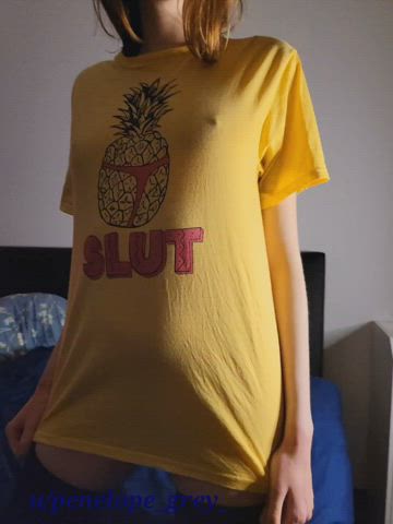 100 Gummipunkte für jeden der errät aus welcher Serie mein neues Shirt stammt ???