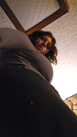 ass face sitting giantess clip