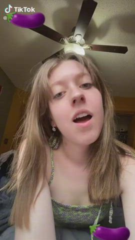 Give Sofia here a cumtribute and I'll give you her TikTok!