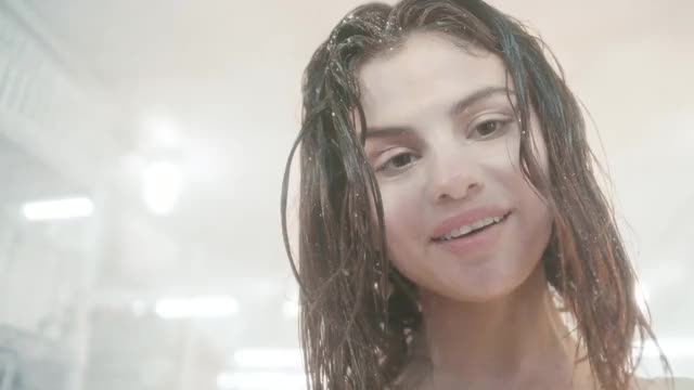 Selena - 42