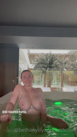 beth lily big tits boobs onlyfans topless clip