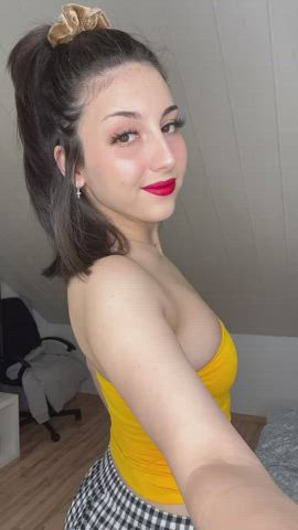 If even 4 guys see my huge 18 y/o tits, I’ll celebrate and fuck myself ?