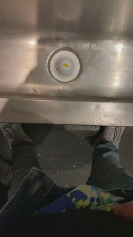 Just a fun, messy, urinal piss.