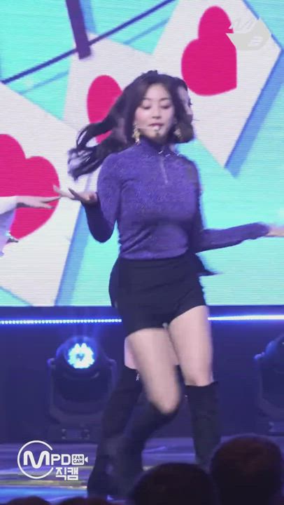 Asian Cute Dancing clip