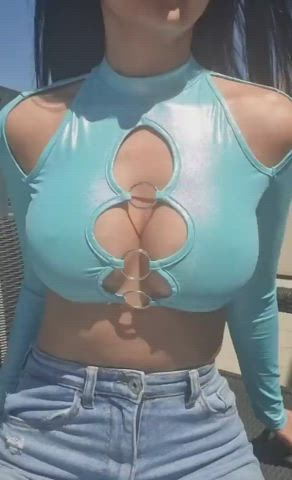 Perfect tits in a tight top