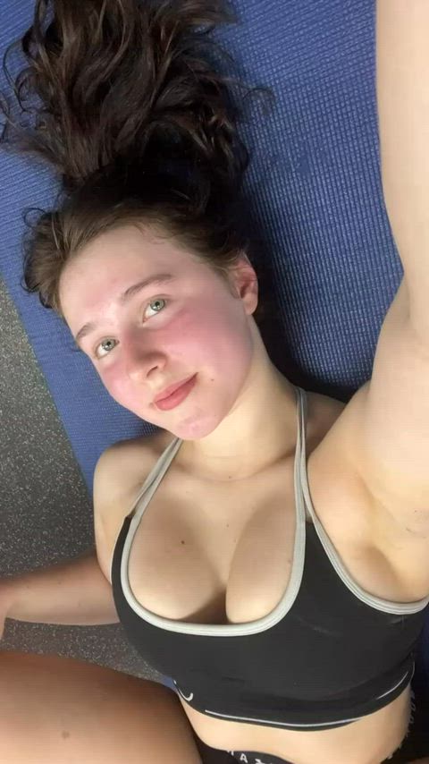 teen gym big tits tits natural tits cum creamy clip