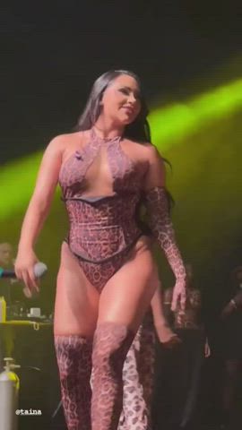 ass curvy dancing latina twerking clip