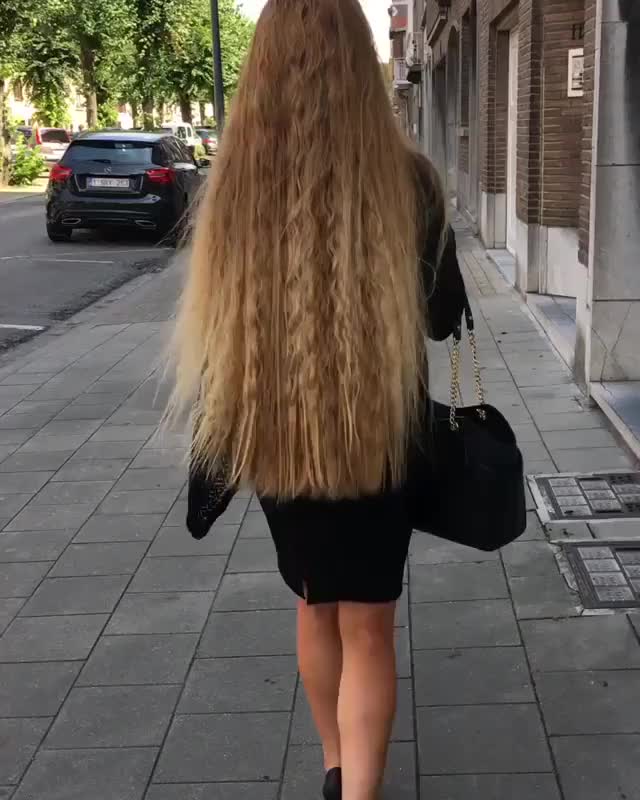 Walking hair