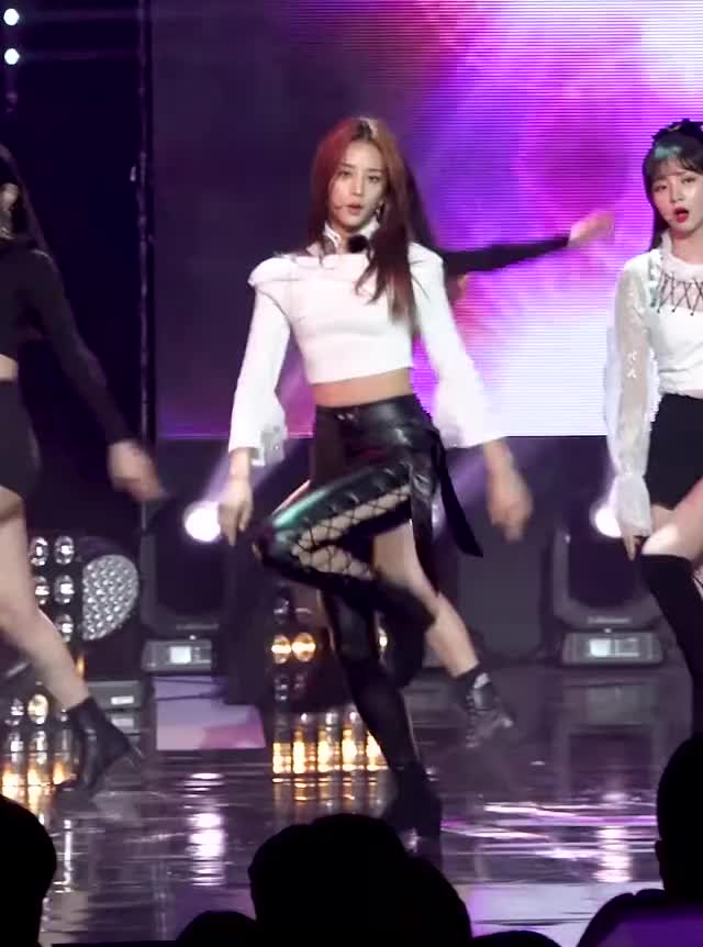 181222 LABOUM Solbin 10