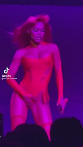 ass thighs twerking clip