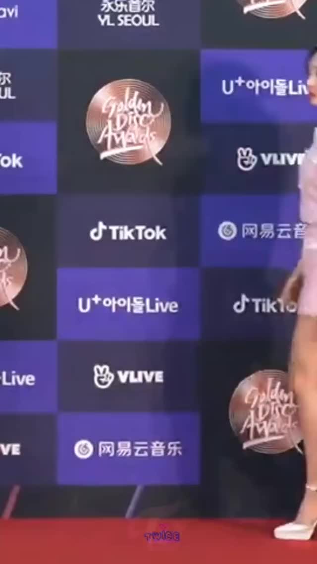 [DAY 2] The 34th Golden Disc with TikTok Red Carpet (TWICE SANA FOCUS-CAM)