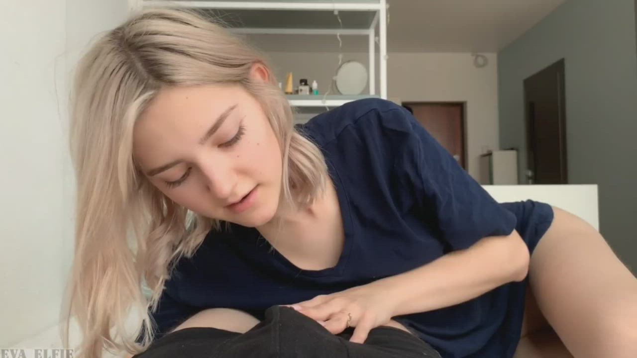 Babe Blonde Blowjob Teen clip