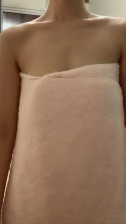 [18f] My boobs are too small to hold up my towel, but do you still like them?