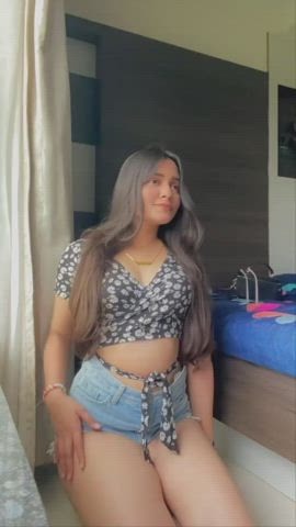 Brunette Dancing Doggystyle Indian Jean Shorts Teen TikTok clip