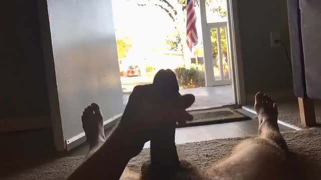 Guy has a wank with the door wide open and explodes from the excitement!
