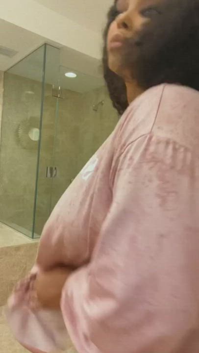 Bathroom Booty Thick clip