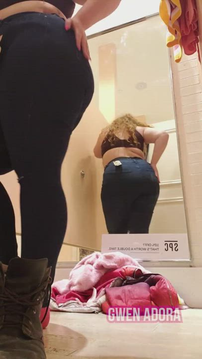 bbw redhead masturbating in Forever 21 changing room