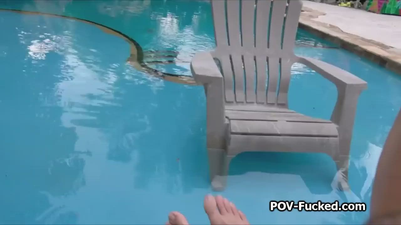 Poolside quickie with hot blonde