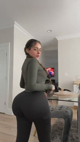 big ass brunette white girl clip