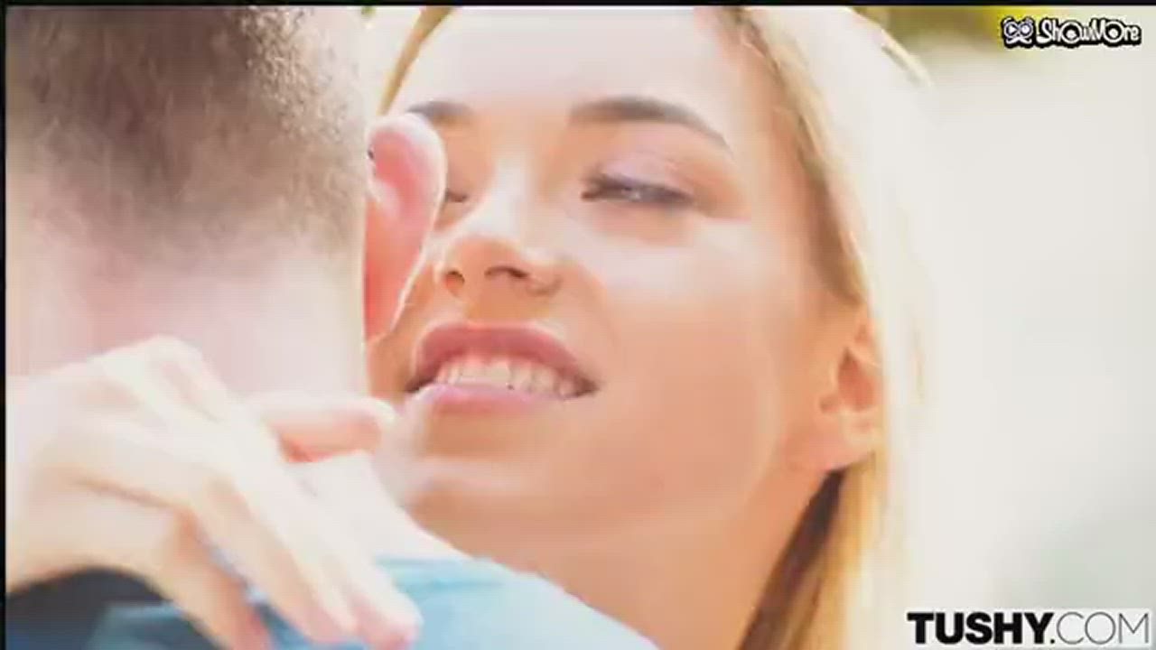 Anny Aurora Blonde Pornstar clip