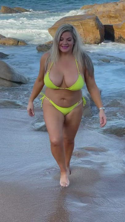 BBW Beach Big Tits Bikini Blonde Chubby clip