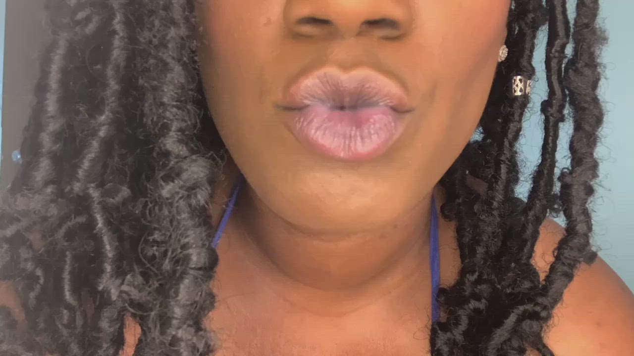 Amateur Female POV Kissing Lips Long Tongue POV Spit clip