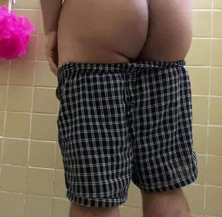 A friend wanted to see my virgin ass