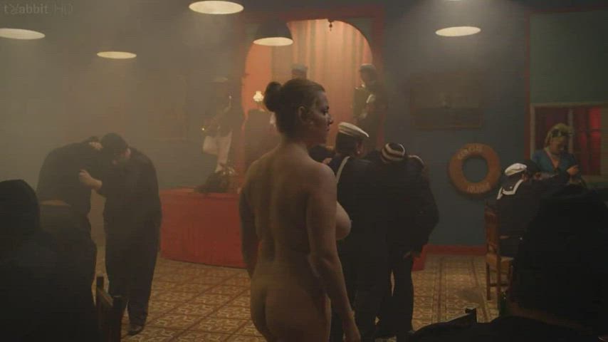 Busty Chubby Cinema Cougar Nude Public clip