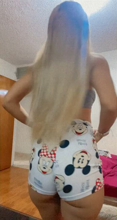 Do i leave the shorts on or off? I love those mickey shorts!