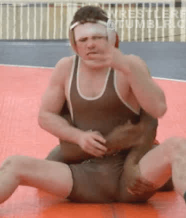 big bulge bulgexxl gay male spandex wrestling clip