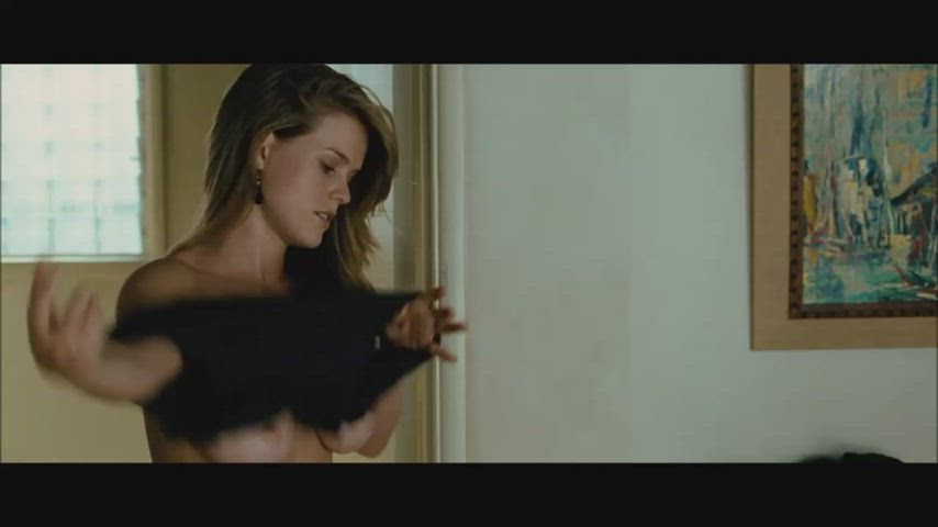 Alice Eve - Crossing Over (2009)