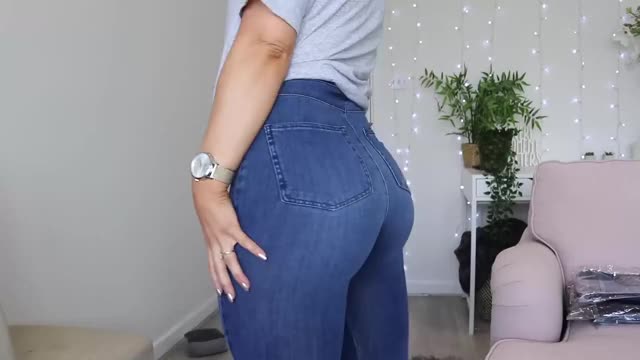 big ass in jeans 19