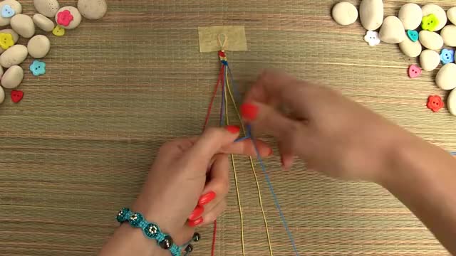 5 Easy DIY Bracelet Projects!