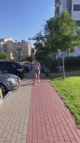 Ass Brunette Outdoor clip