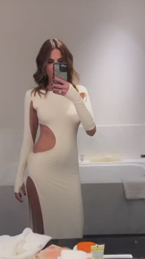 brazilian celebrity dress milf model nipples clip