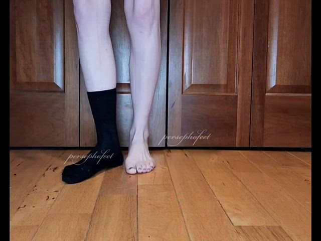 feet feet fetish foot fetish foot socks toes teasing tease college legs clip