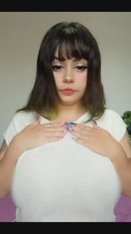 big tits brunette chubby huge tits natural tits onlyfans goth-girls latinas clip