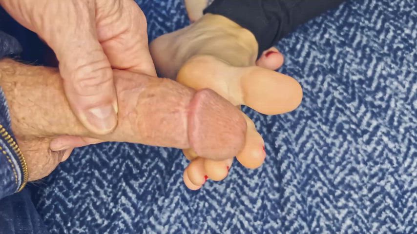 MILF GIF by cutemommyfeet