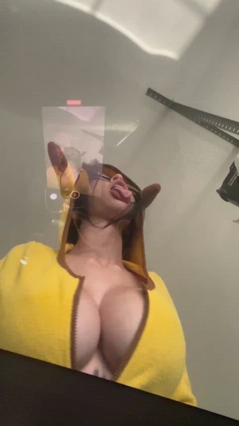 big tits bouncing tits fake tits irish shaking swedish tits on glass clip