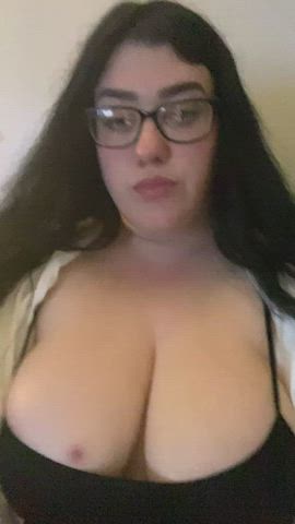 When boredom hits, show your tits