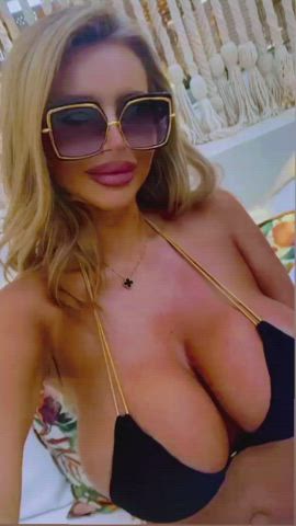 big tits bikini cleavage fake boobs fake tits huge tits model polish pool clip
