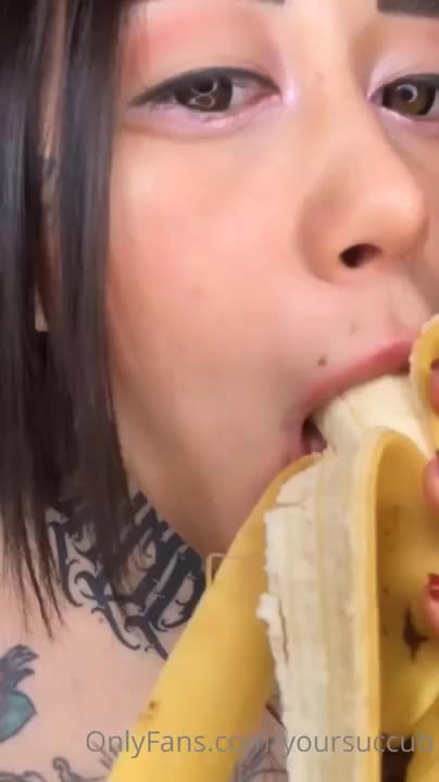 Yoursuccub OnlyFans Banana Sucking Video